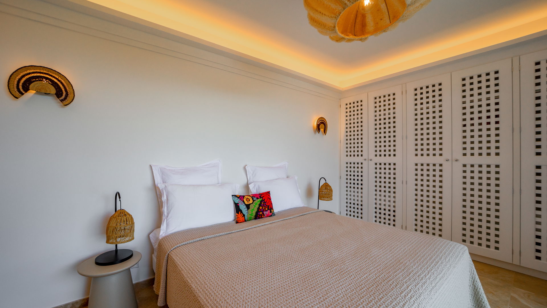 BEDROOM 6