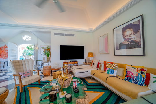 VILLA MUSTIQUE LIVING AREA 2