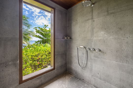 VILLA LITTLE GIRASOL BEDROOM1 9