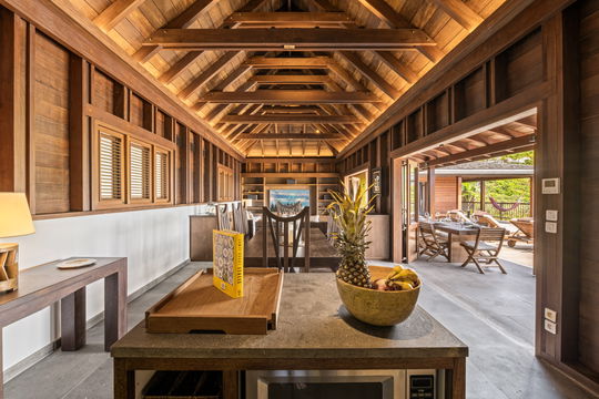 VILLA LITTLE GIRASOL KITCHEN & DINING AREA 4