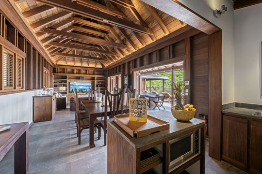 VILLA LITTLE GIRASOL KITCHEN & DINING AREA 5