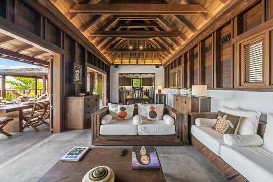 VILLA LITTLE GIRASOL LIVING AREA 6