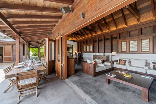 VILLA LITTLE GIRASOL LIVING AREA 7