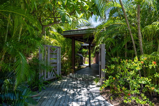 VILLA LITTLE GIRASOL OUTDOORS 2