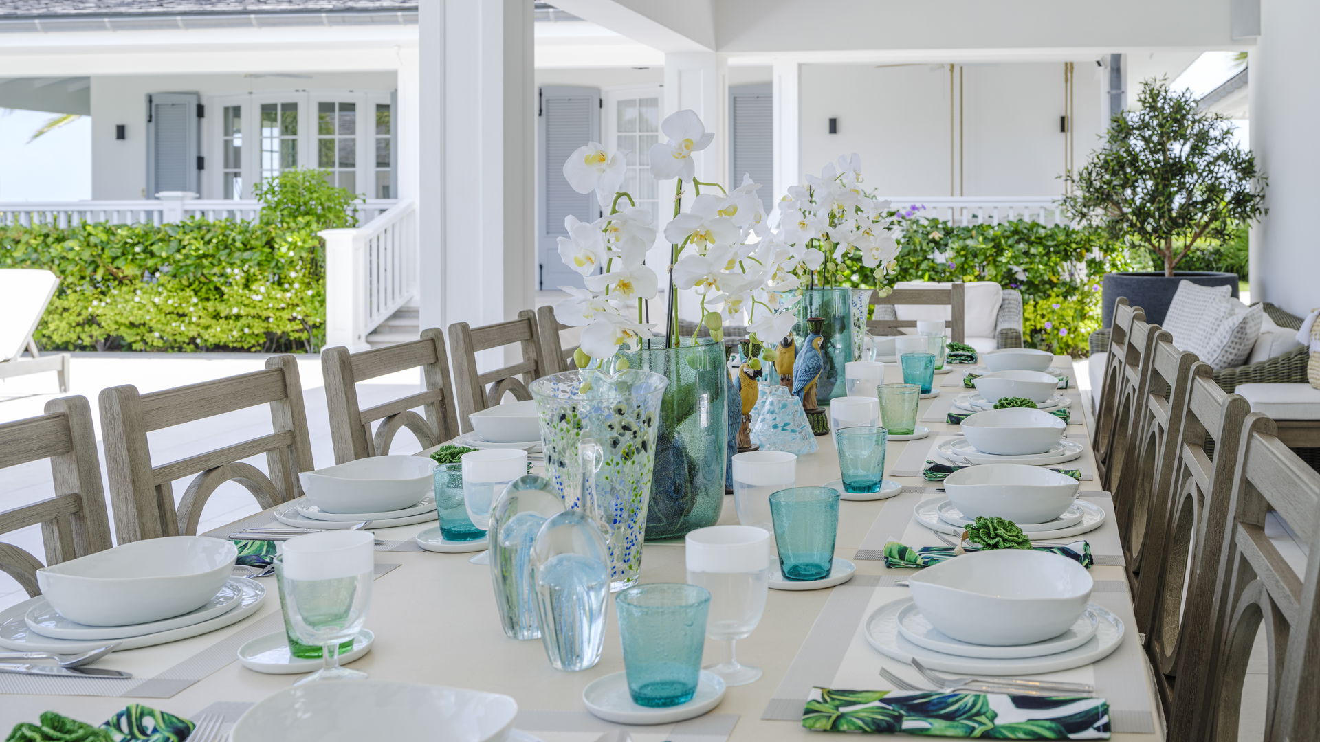KITCHEN & DINING AREA