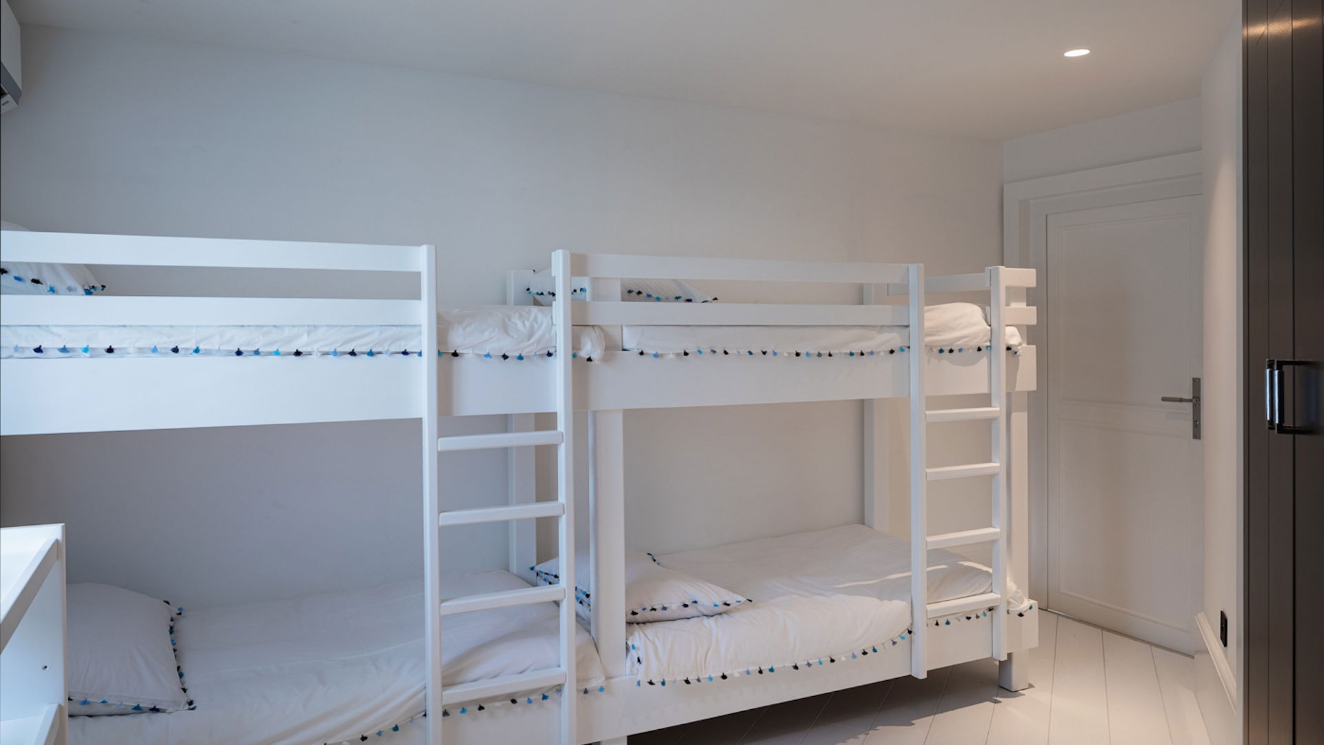 BEDROOM 5