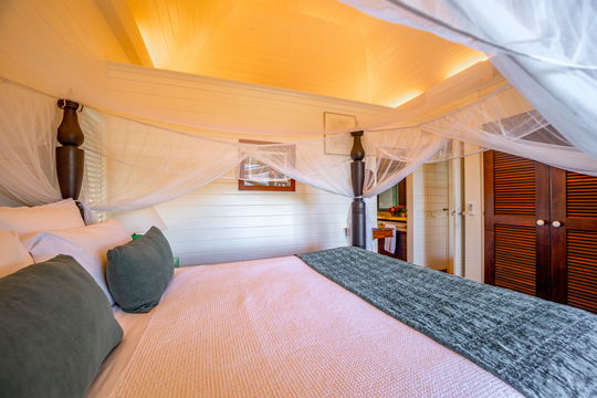 VILLA KERMAO BEDROOM1 3