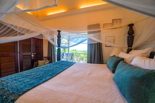 VILLA KERMAO BEDROOM1 5