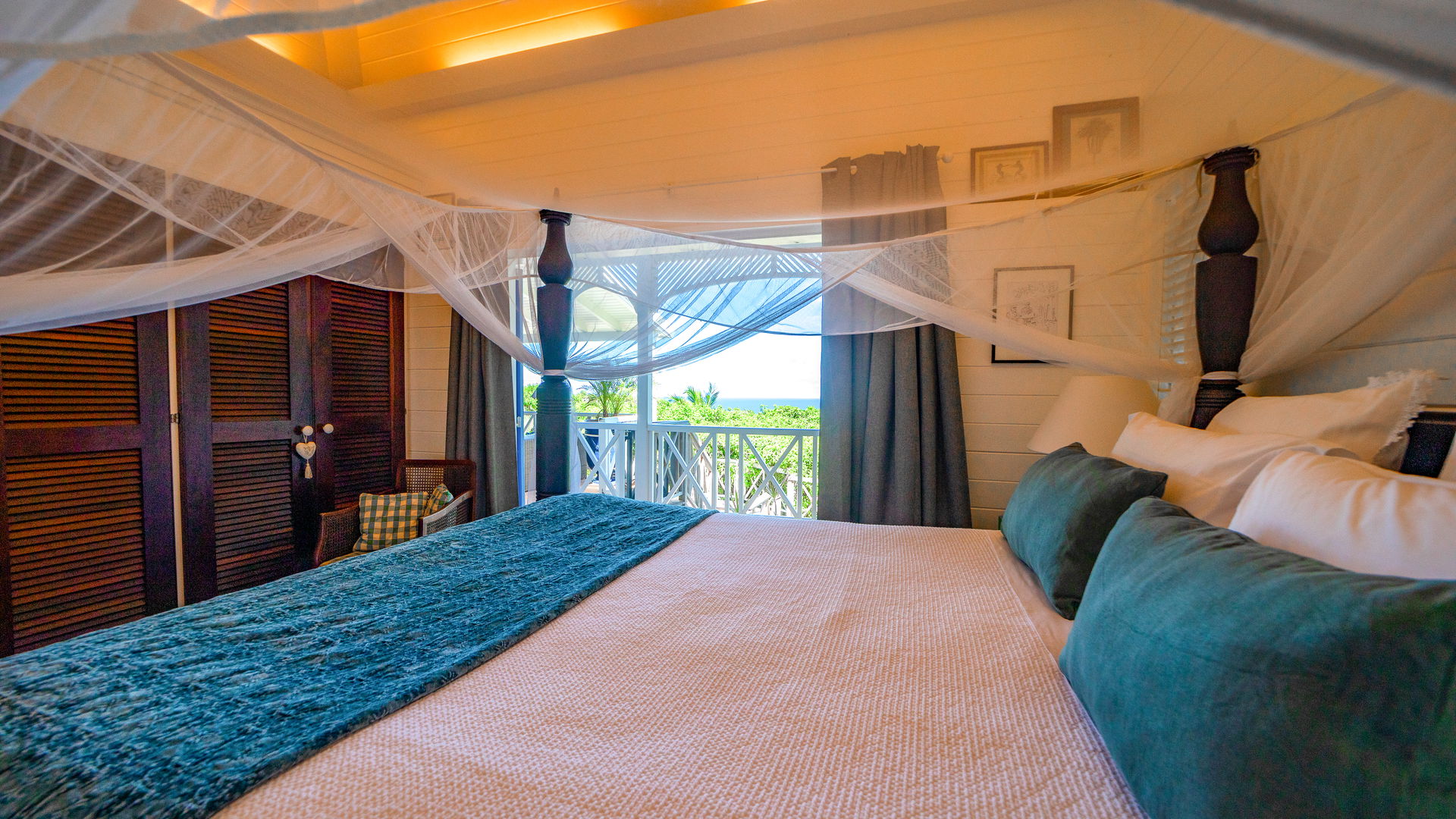 BEDROOM 1