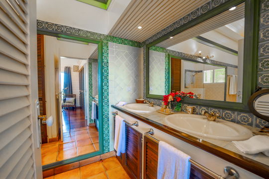 VILLA KERMAO BEDROOM1 7