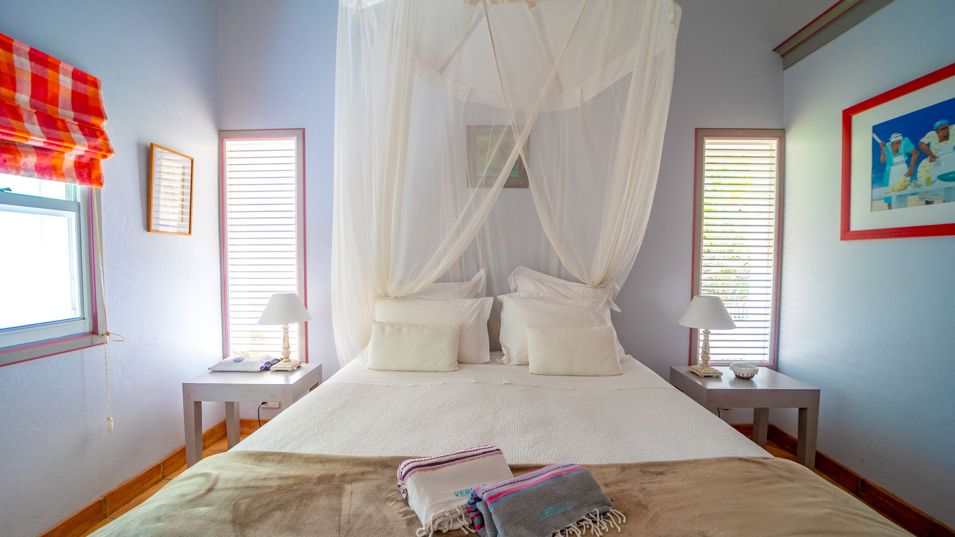 BEDROOM 2