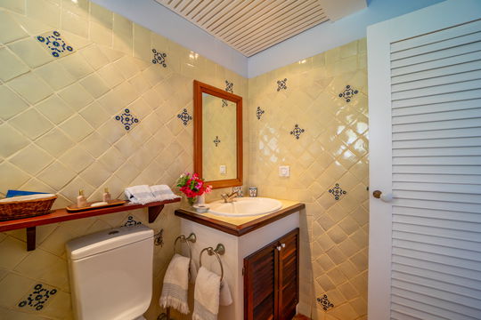 VILLA KERMAO BEDROOM2 7