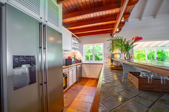 VILLA KERMAO KITCHEN & DINING AREA 1