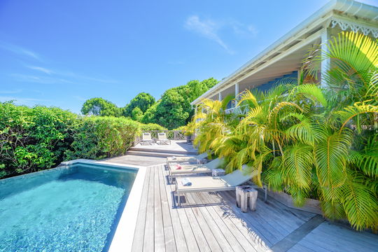 VILLA KERMAO POOL & TERRACE 4