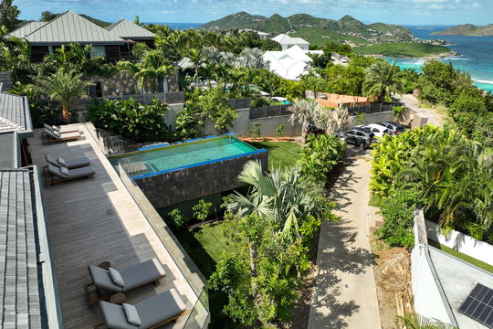 VILLA GOLDEN EYE AERIAL VIEWS 3