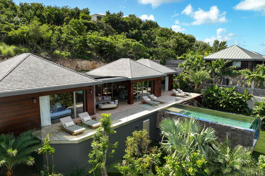 VILLA GOLDEN EYE AERIAL VIEWS 4