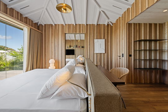 VILLA GOLDEN EYE BEDROOM1 1