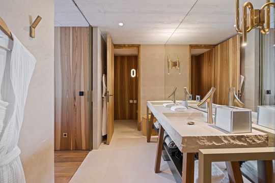 VILLA GOLDEN EYE BEDROOM3 11