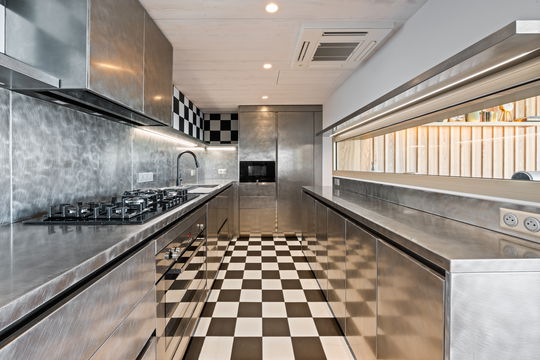 VILLA GOLDEN EYE KITCHEN & DINING AREA 5