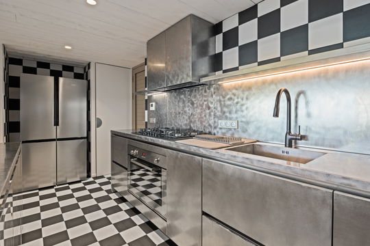 VILLA GOLDEN EYE KITCHEN & DINING AREA 6
