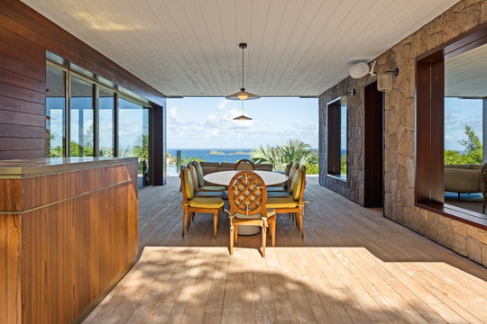 VILLA GOLDEN EYE KITCHEN & DINING AREA 8