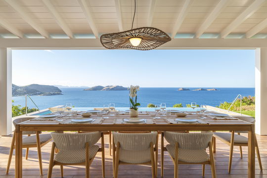 VILLA INDIGO KITCHEN & DINING AREA 5