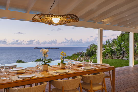 VILLA INDIGO KITCHEN & DINING AREA 9