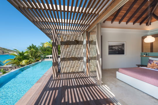 VILLA LINDA BEDROOM1 8