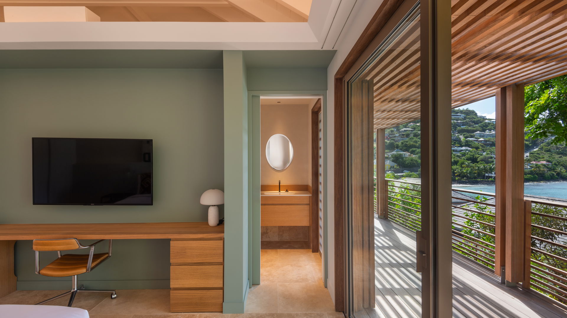 BEDROOM 2
