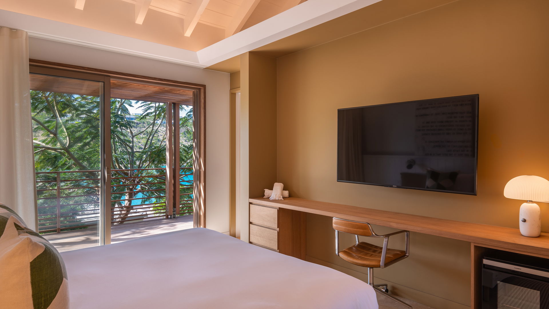 BEDROOM 5