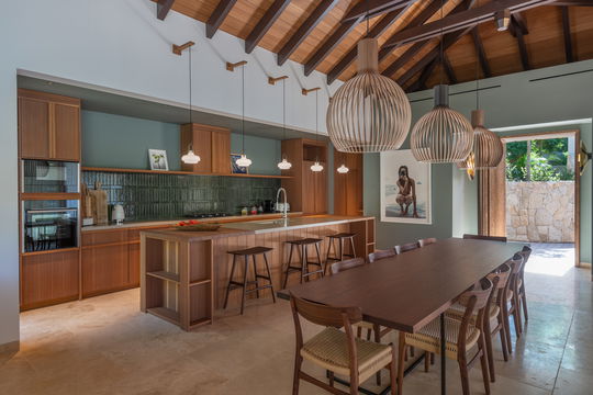 VILLA LINDA KITCHEN & DINING AREA 4