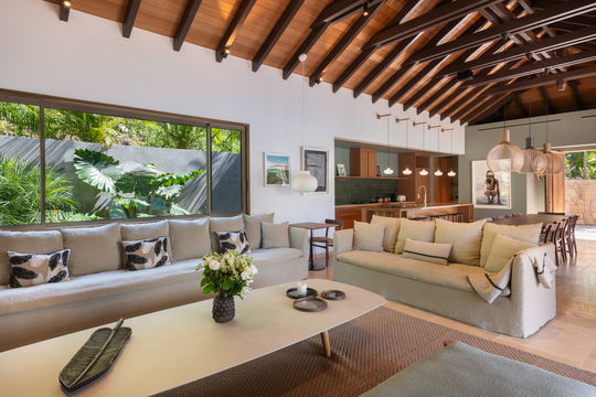 VILLA LINDA LIVING AREA 2
