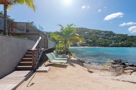 VILLA LINDA OUTDOORS 2