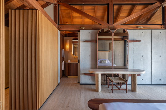 VILLA MANOIR VOLTAIRE BEDROOM1 10