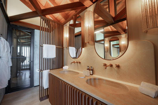 VILLA MANOIR VOLTAIRE BEDROOM2 12