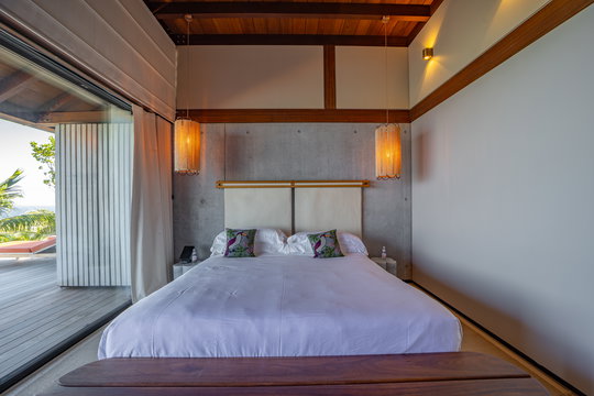 VILLA MANOIR VOLTAIRE BEDROOM3 5