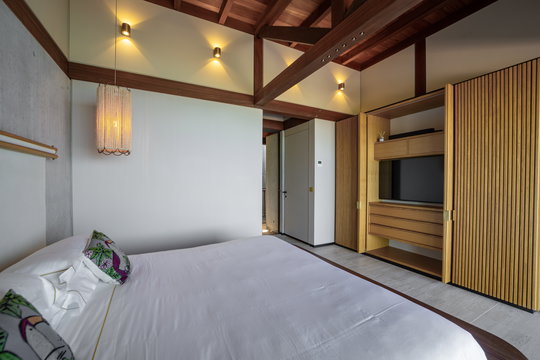 VILLA MANOIR VOLTAIRE BEDROOM3 8