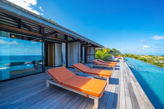 VILLA MANOIR VOLTAIRE BEDROOM4 8