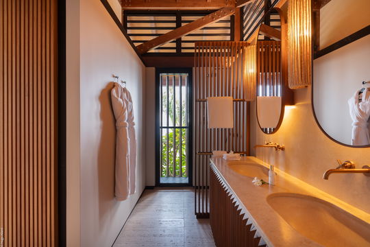 VILLA MANOIR VOLTAIRE BEDROOM5 6