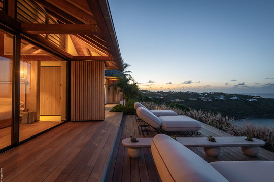 VILLA MANOIR VOLTAIRE BEDROOM7 4