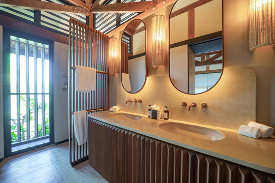 VILLA MANOIR VOLTAIRE BEDROOM7 8