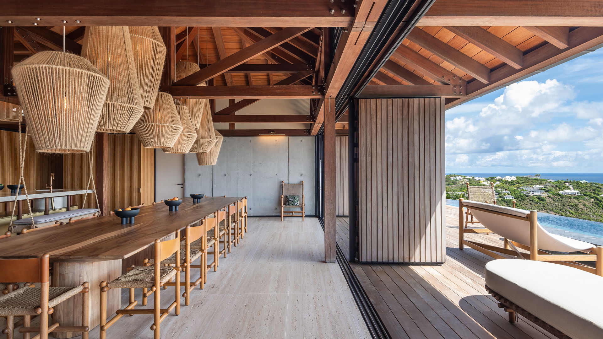 KITCHEN & DINING AREA