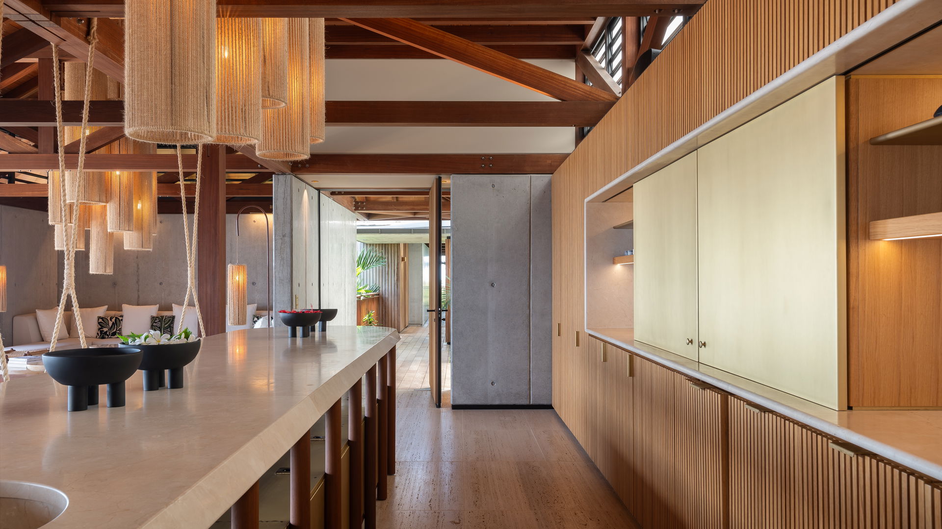 KITCHEN & DINING AREA