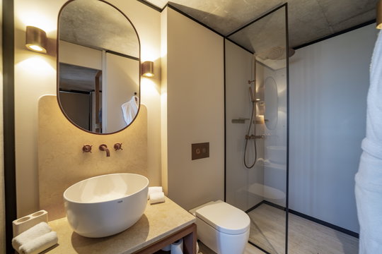 VILLA MANOIR VOLTAIRE STAFF ROOM 3