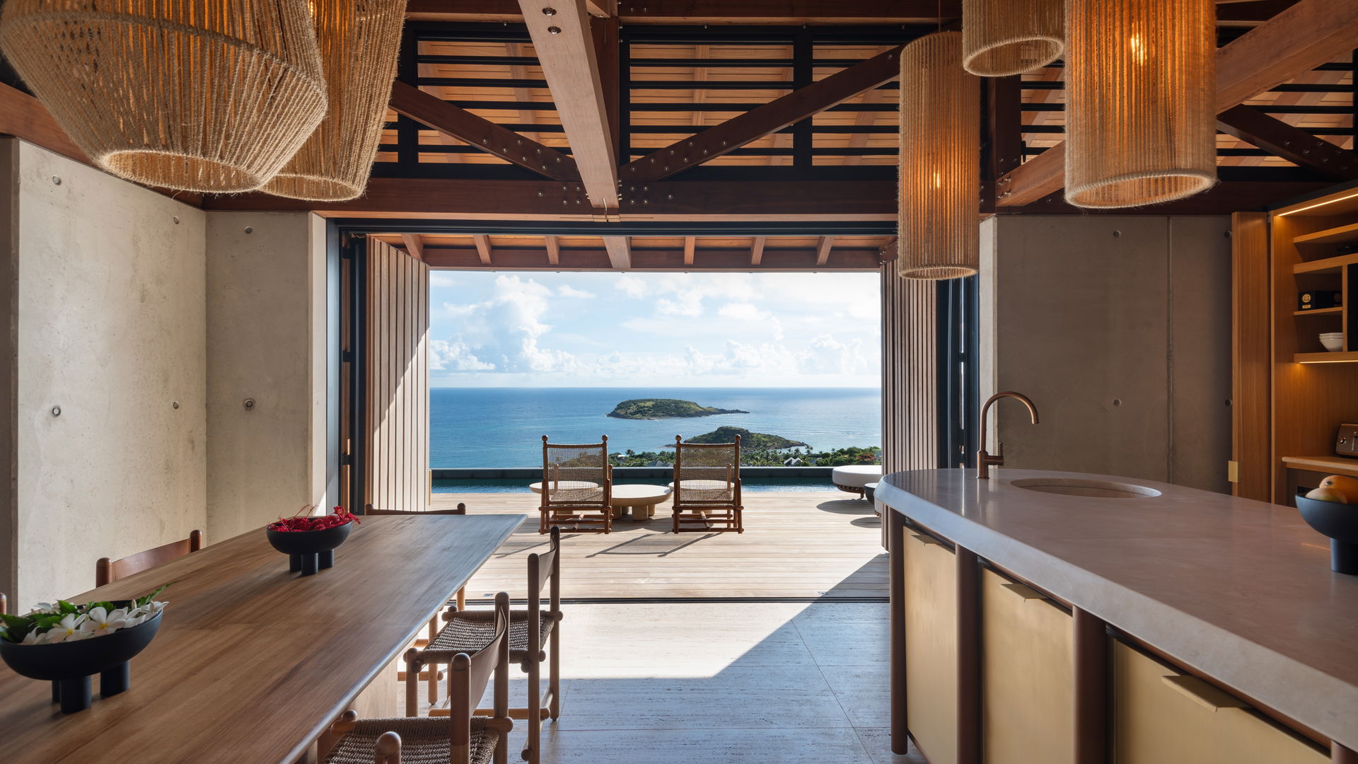 TI MANOIR KITCHEN & DINING AREA