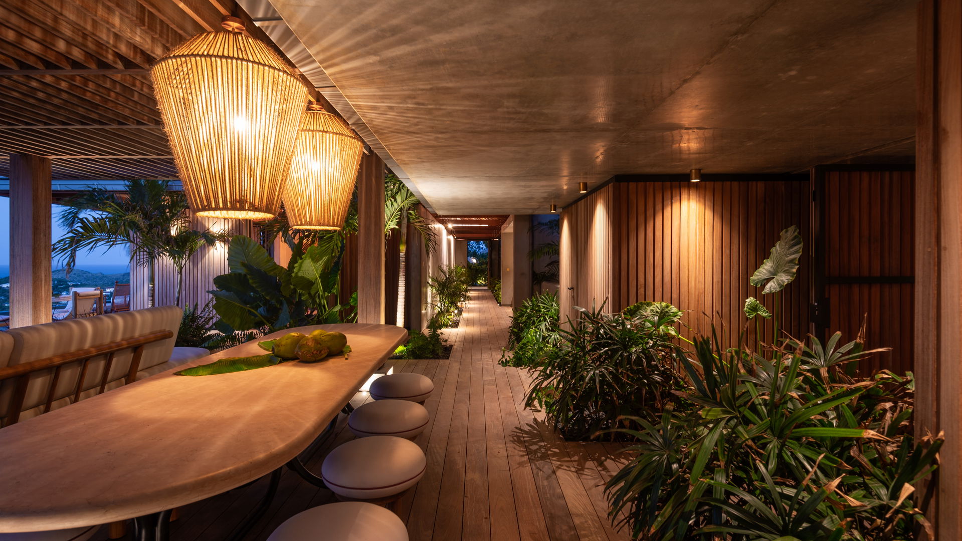 TI MANOIR KITCHEN & DINING AREA