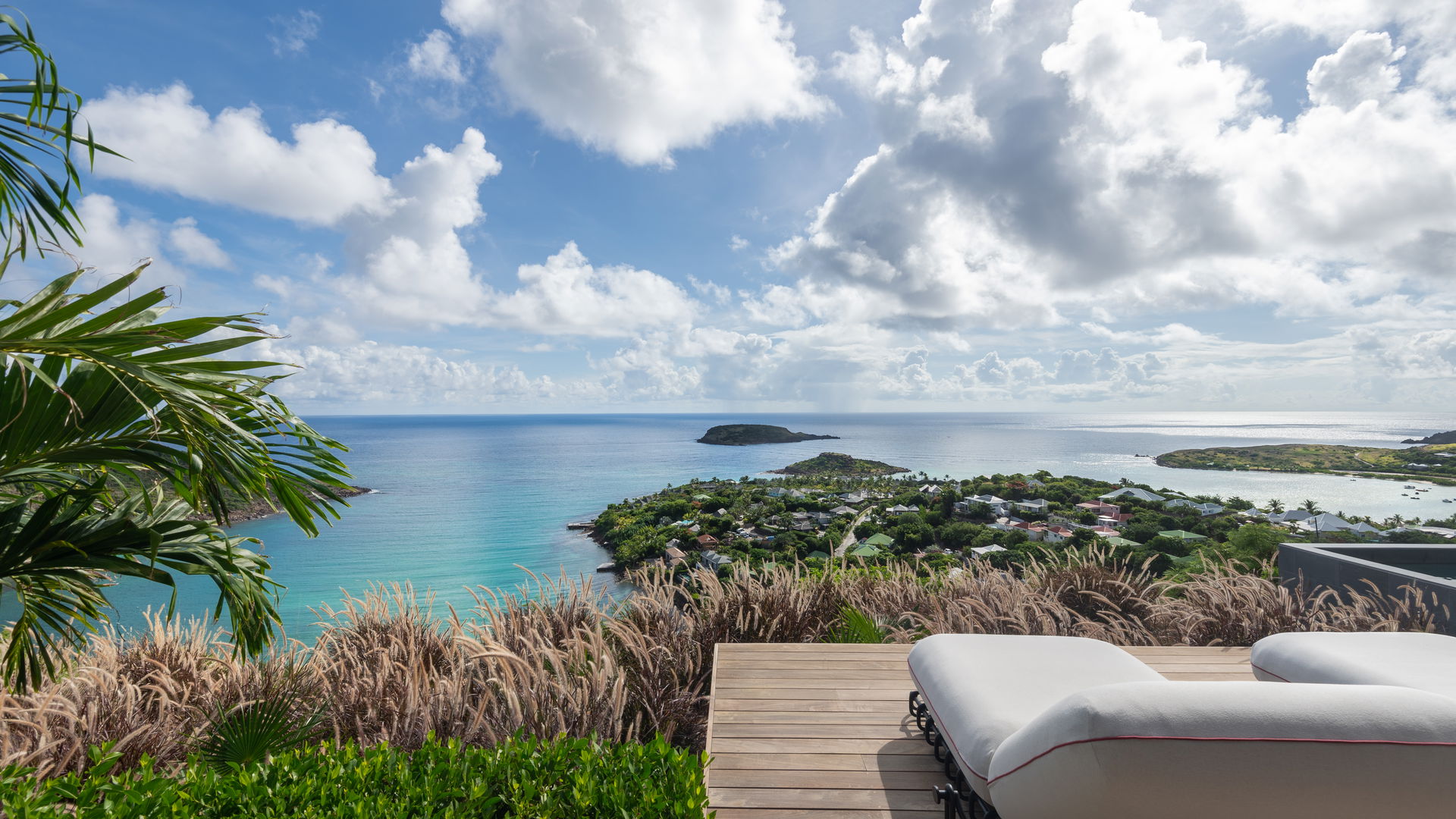 TI MANOIR POOL & TERRACE