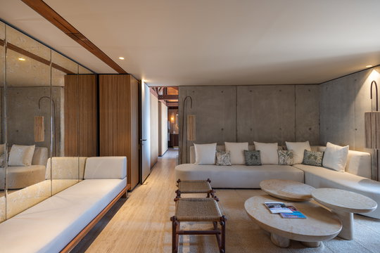 VILLA MANOIR VOLTAIRE TV AREA 3