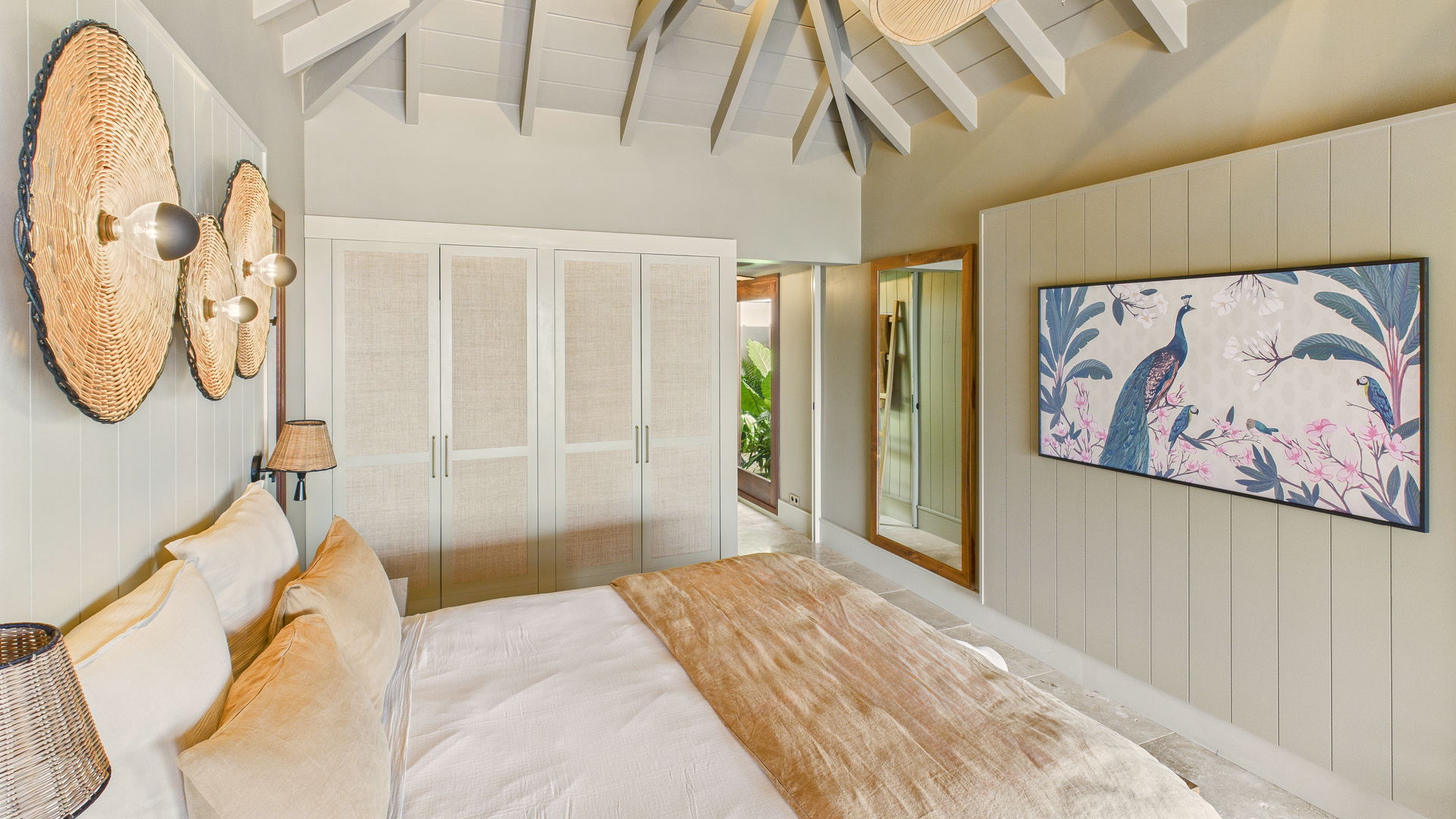 BEDROOM 2