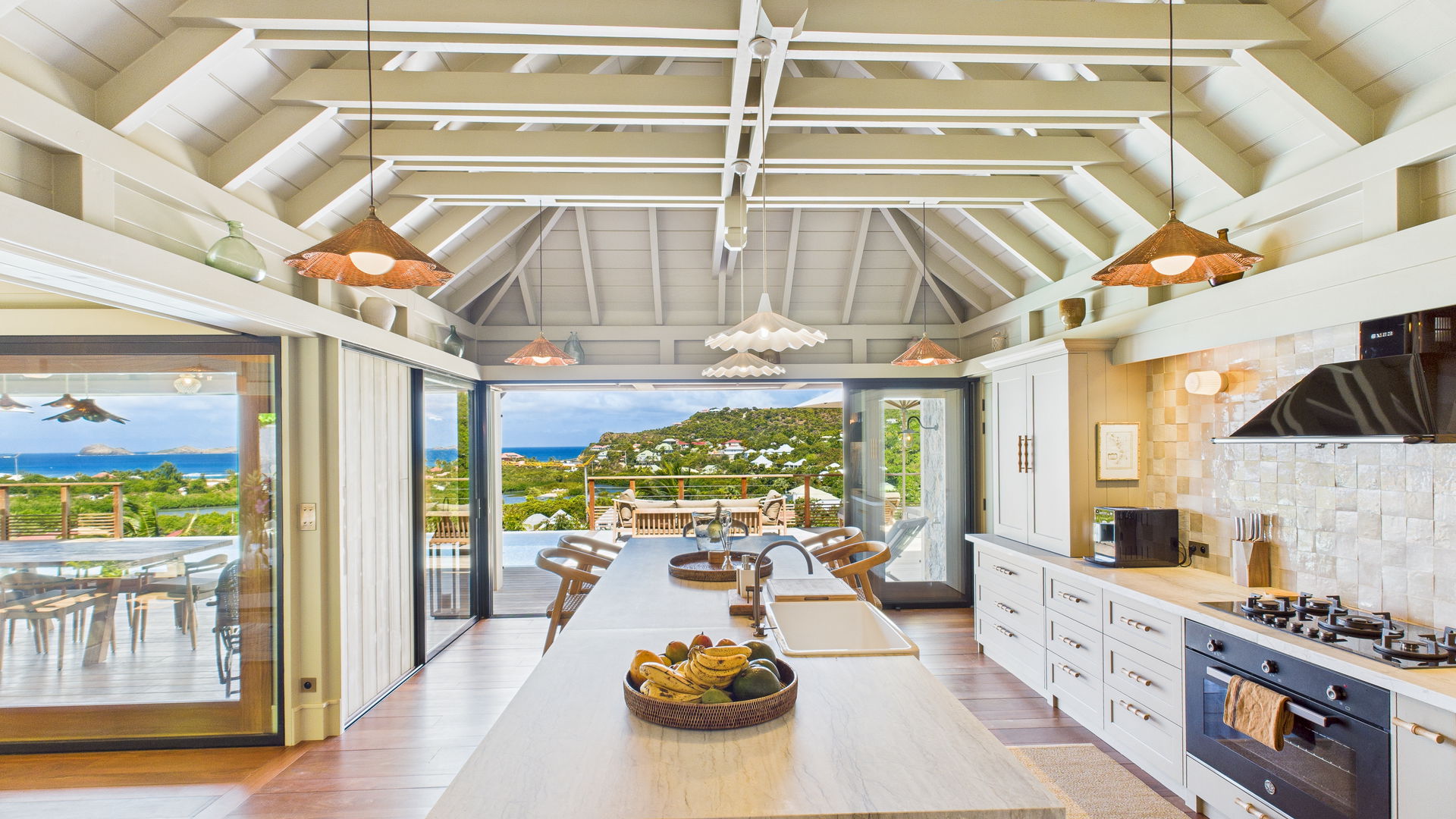 KITCHEN & DINING AREA